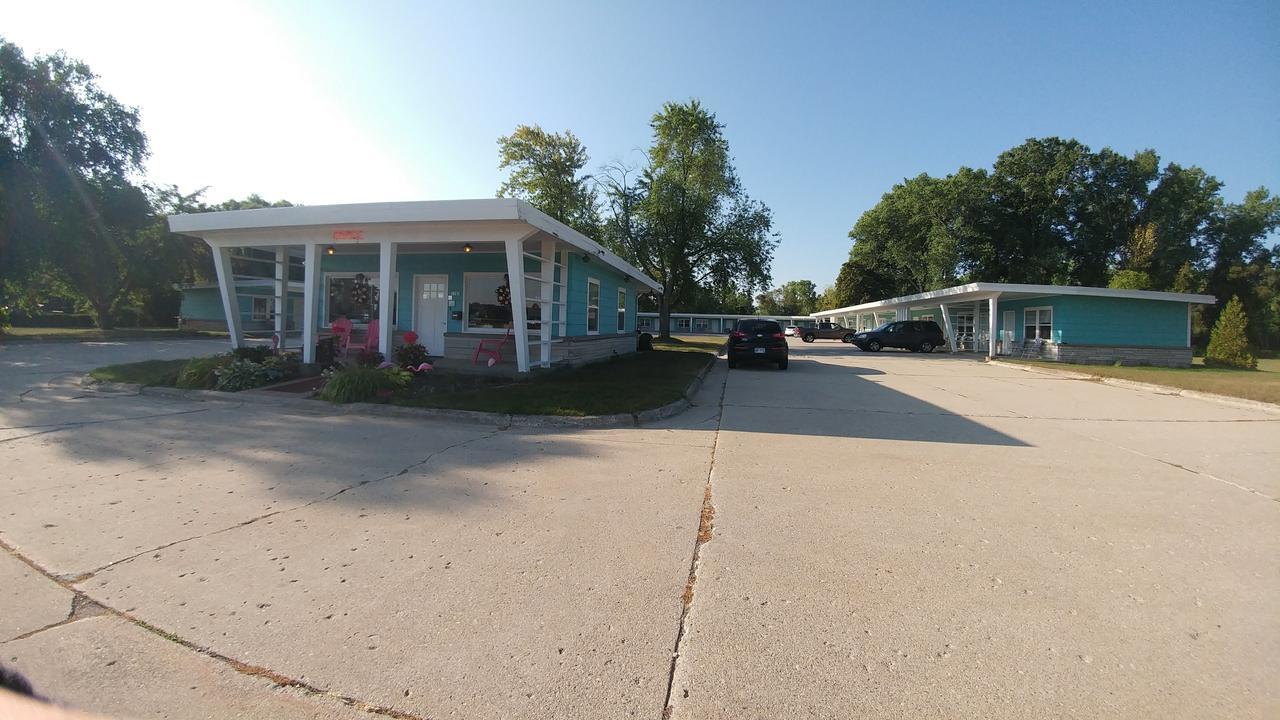 Motel 57 스터전 베이 외부 사진