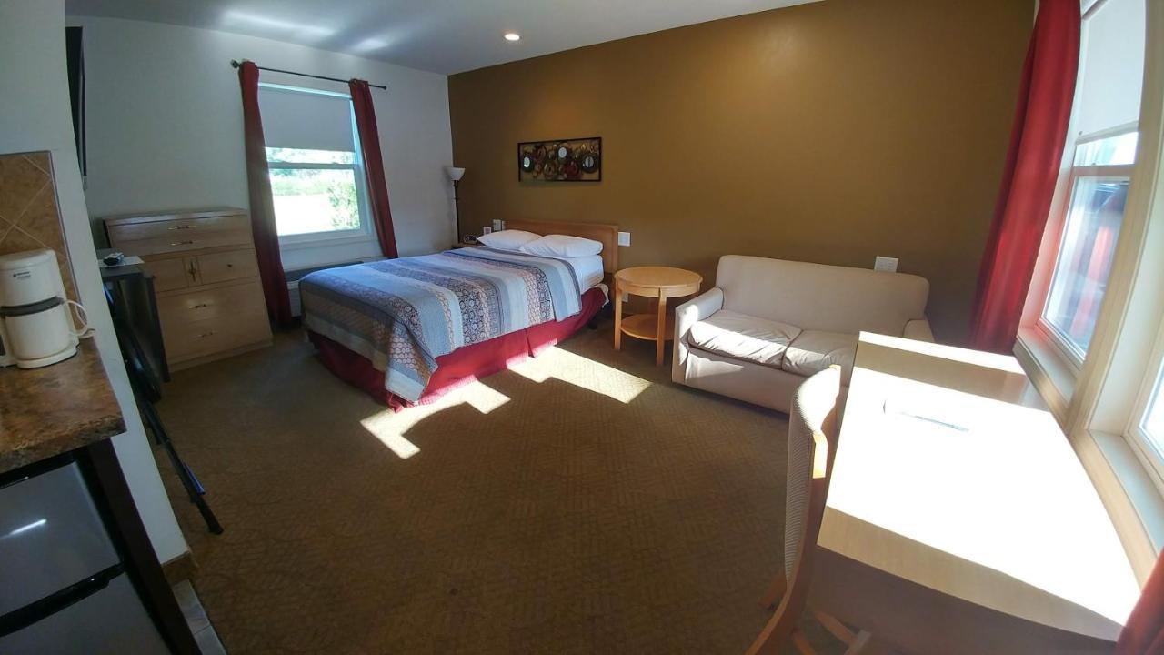 Motel 57 스터전 베이 외부 사진