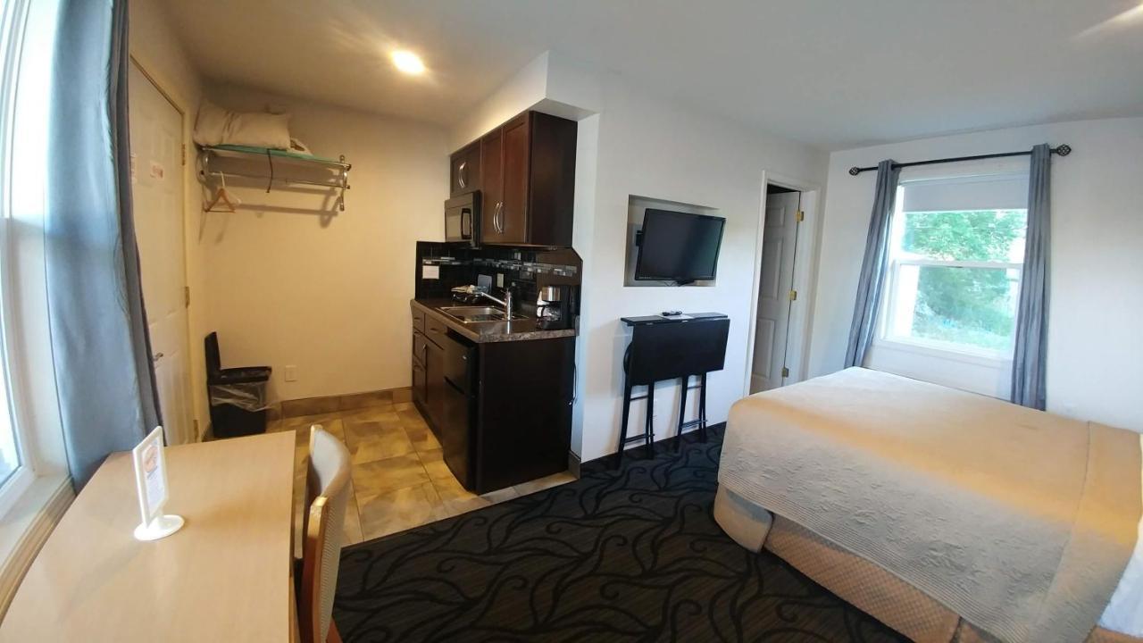 Motel 57 스터전 베이 외부 사진