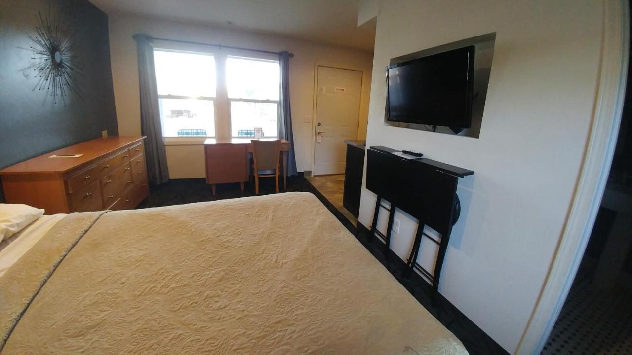 Motel 57 스터전 베이 외부 사진