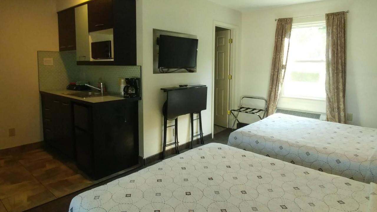 Motel 57 스터전 베이 외부 사진